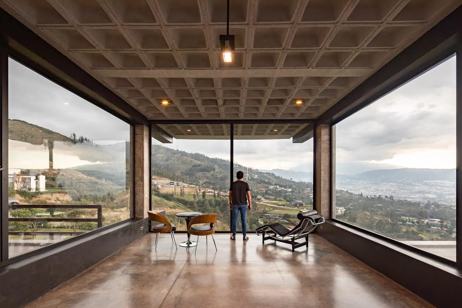 90 Degree House by Collectif+3 in Ilaló, Quito, Ecuador, image 1